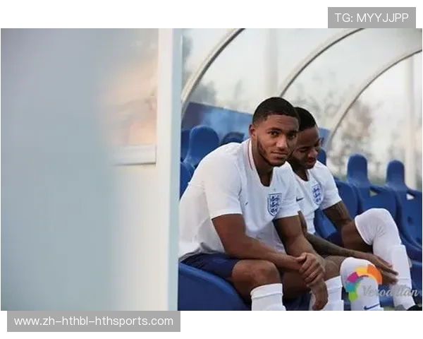 英超球队的队服:英超球队的传统队服与现代设计风格 英超球队的队服:英超球队的传统队服与现代设计风格